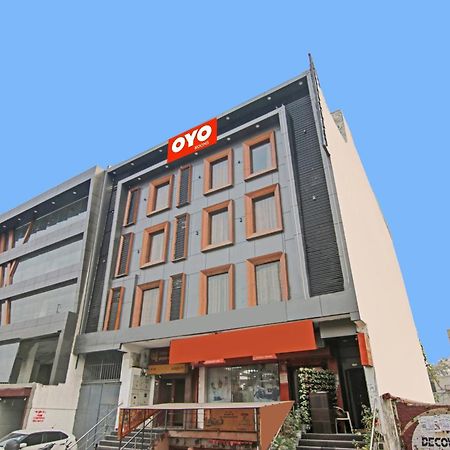Hotel 19 West Yeni Delhi Dış mekan fotoğraf